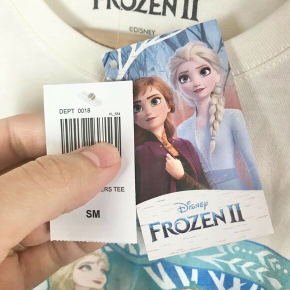 3/$20 Disney NWT "Frozen 2" Junior Small Sisters Tee Ana Elsa 100% Cotton Shirt - Picture 4 of 8